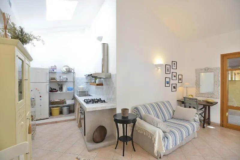Izzhome Vittorio Emanuele Pula Hotel