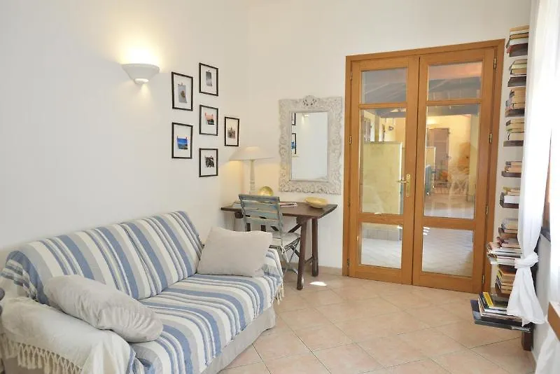 Hotel Izzhome Vittorio Emanuele Pula Italy